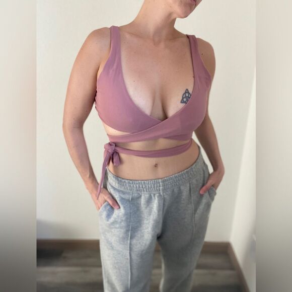 lululemon athletica Tops - Lululemon Still Your Mind Bra Adjustable Wrap Top Nulu 12 Gym